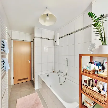 74 Qm Wohnung, 3 Zkb, 3 Personen, Voll Ausgestattet Appartement Augsbourg